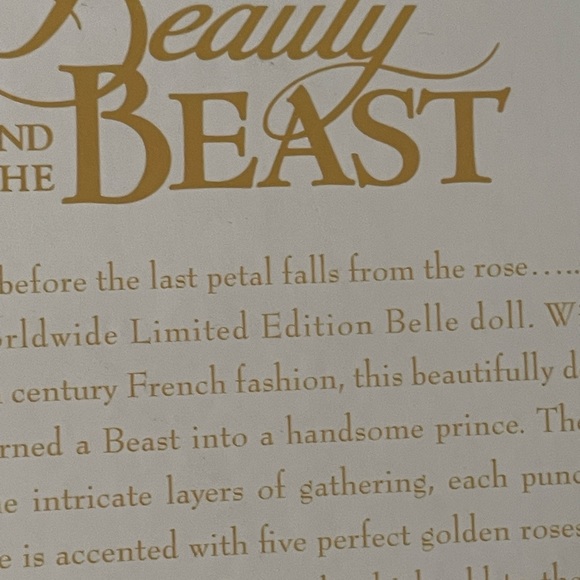 Disney store Limited Edition Belle doll - Picture 3 of 8